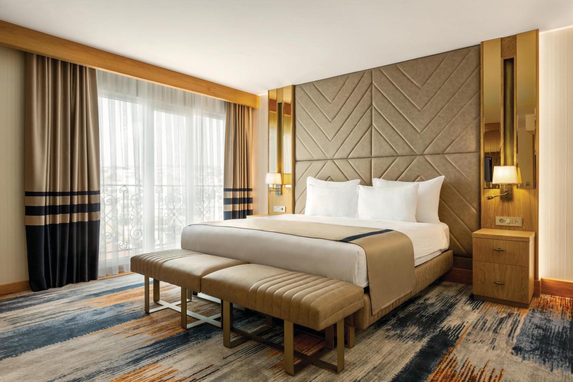 Days Inn By Wyndham Istanbul Bomonti Ngoại thất bức ảnh