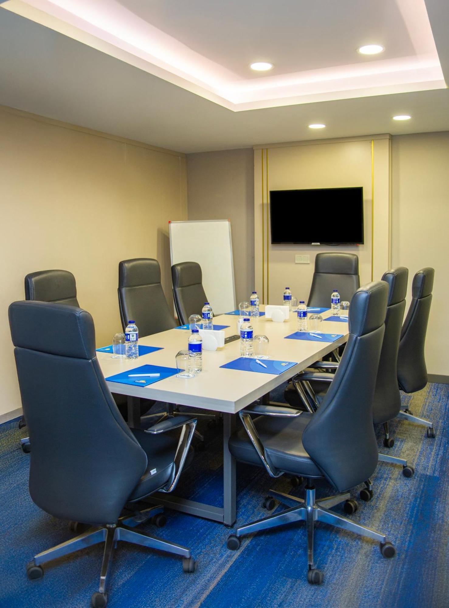 Days Inn By Wyndham Istanbul Bomonti Ngoại thất bức ảnh